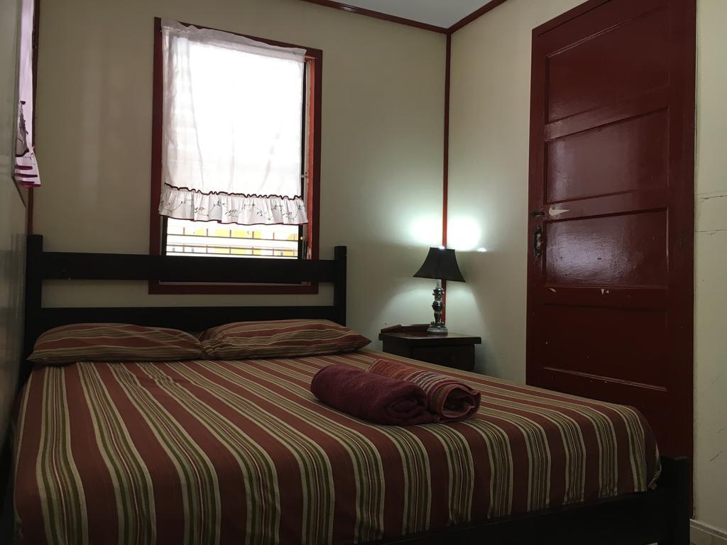Hôtel Mara'S Place à Caye Caulker Extérieur photo